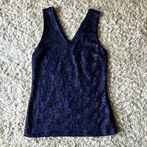 Woman’s Banana Republic Lace top size XS
